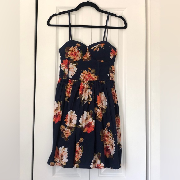 Band of gypsies navy floral dress - Picture 2 of 14